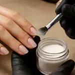 Come si ottengono le unghie effetto zucchero? Il passaggio chiave per un risultato uniforme
